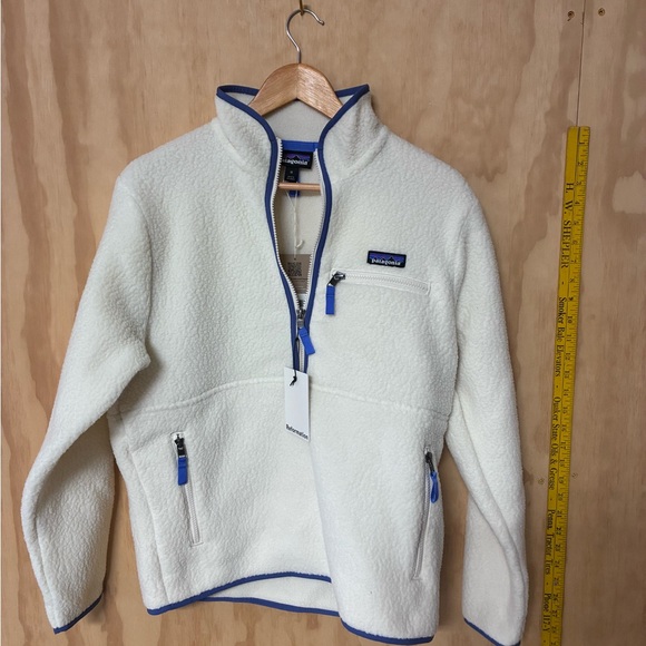 Patagonia Cream Fleece Marsupial with Blue Trim - Picture 2 of 7